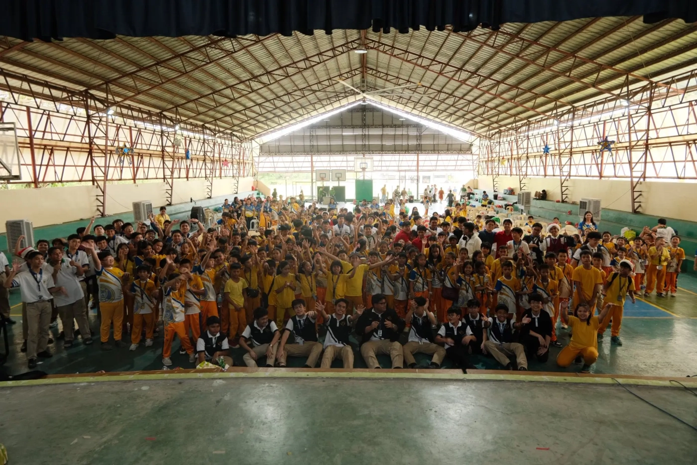 Christmas Outreach with Nabitasan pupils